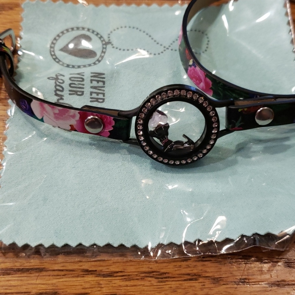 Origami owl  Bracelet set